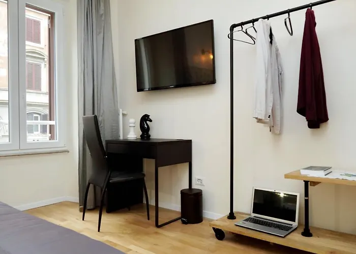 לינה וארוחת בוקר Termini Terrace 4*