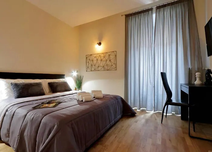 לינה וארוחת בוקר Termini Terrace 4*