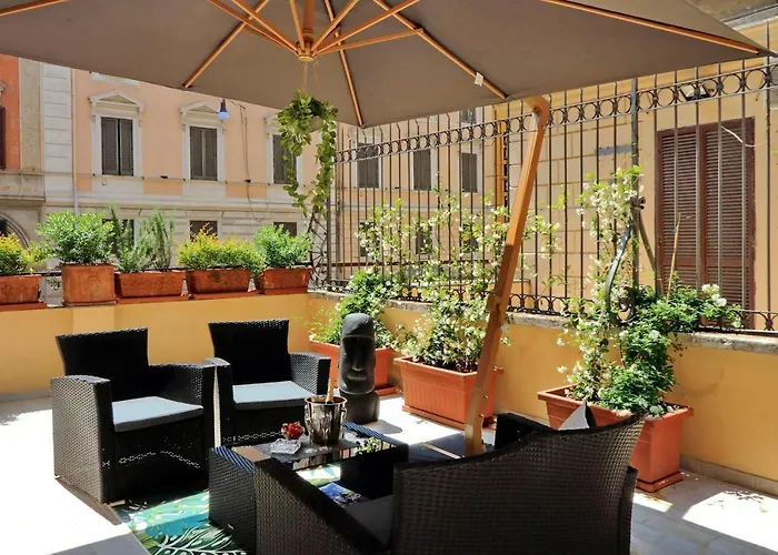 לינה וארוחת בוקר Termini Terrace 4*